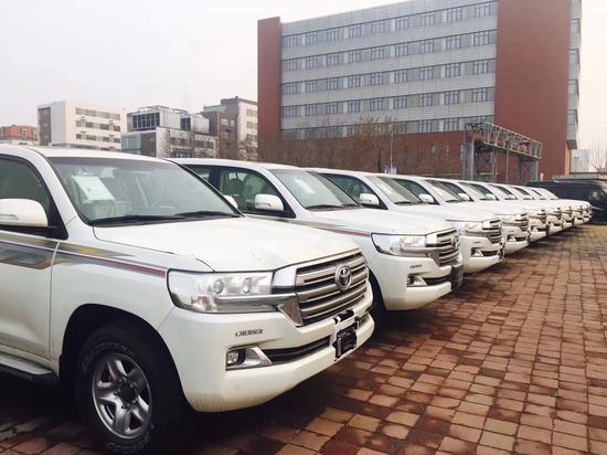 17款兰德酷路泽4000 配置中东版优惠行情