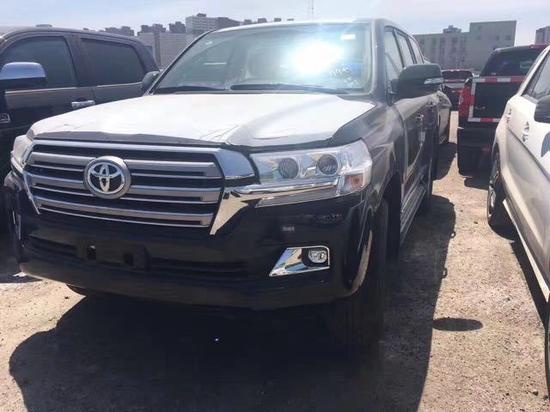 18款丰田酷路泽4000现车到港，可办分期