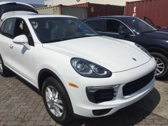 17款保时捷卡宴铂金版当天提车当天手续