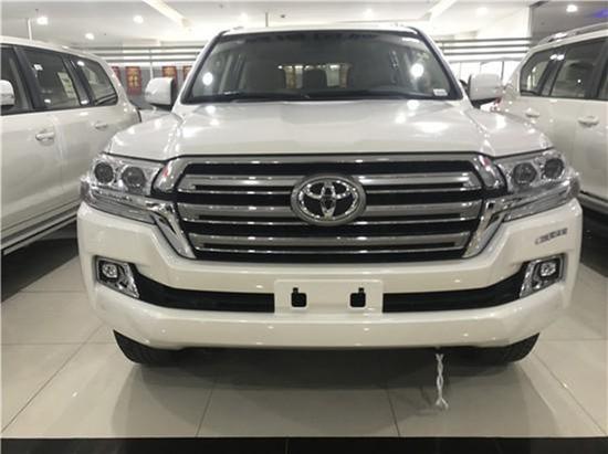 2017款兰德酷路泽4000 港口现车劲爆来袭