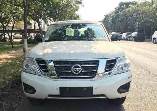 18款日产尼桑途乐天津港4.0SE-T2现车齐