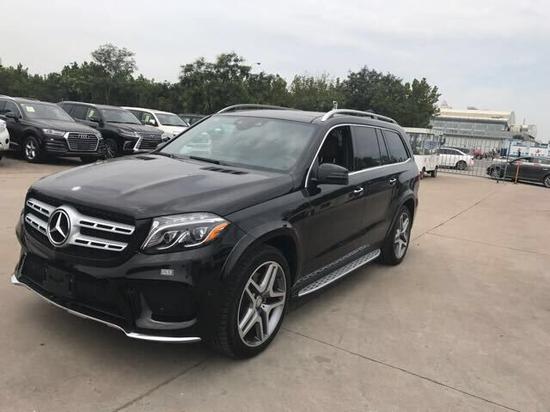 2017款奔驰GLS500现车到店SUV的豪华感