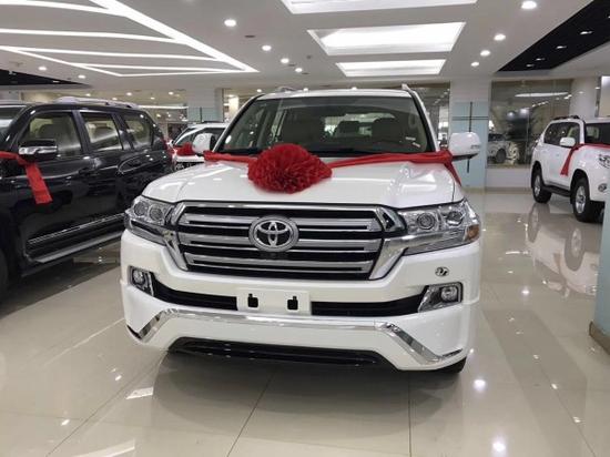 天津港改装升级版酷路泽4000现车优惠保