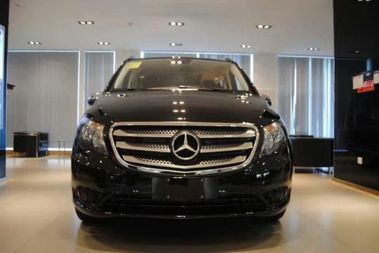 2017款奔驰v260商务车改装航空座椅