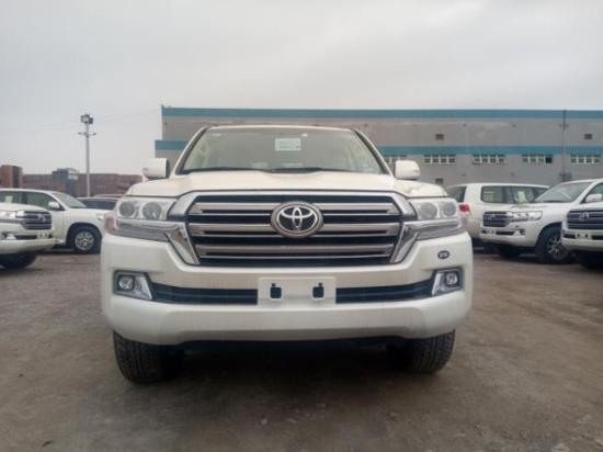 17酷路泽4000原厂倒影摇启踏尽天下之路