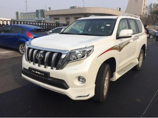 18款丰田霸道2700 中东班越野霸气英姿