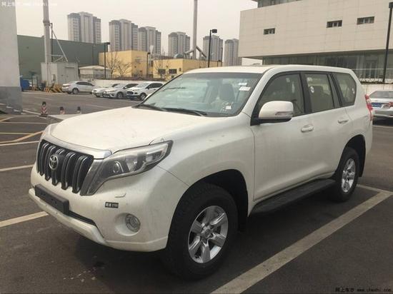 2017款丰田霸道2700现车价格最低优惠多