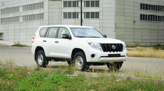 店内中东版霸道2700促销 舒适性配置