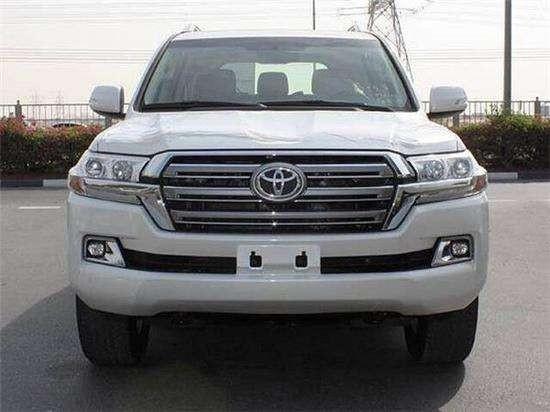 17款丰田酷路泽5700 陆地巡洋舰超大马力