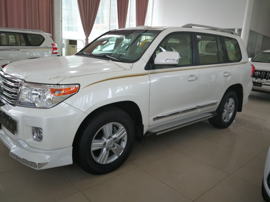 2017款丰田酷路泽4000报价及优惠幅度