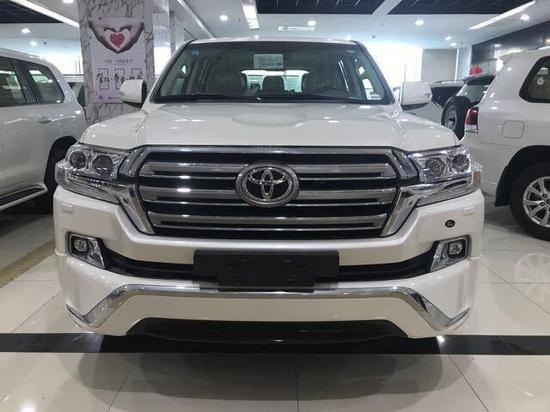 2017款丰田普拉多4000现车豪礼享不停