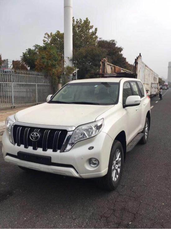 17款丰田霸道2700 中东版年底疯狂酬宾