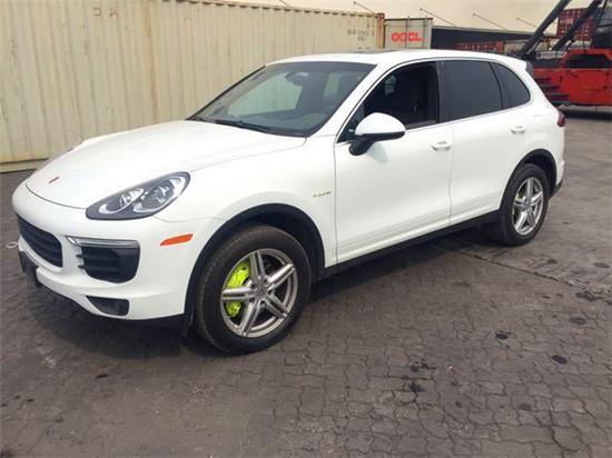 2017款保时捷卡宴混动版外观璀璨夺目性