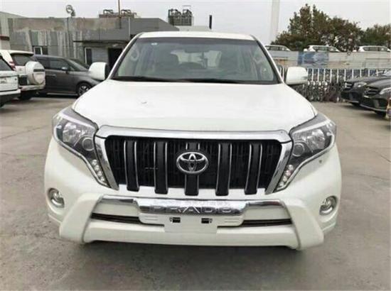 2017款丰田霸道3000中东版最低多少钱