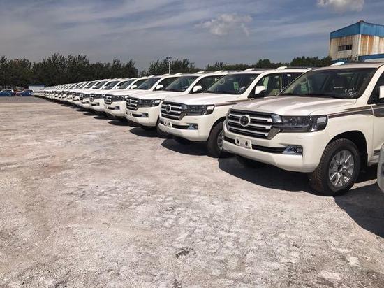 17款酷路泽4000津港现车销售全国优惠中