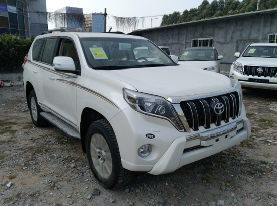 17款丰田霸道4000天津港最新报价钜惠