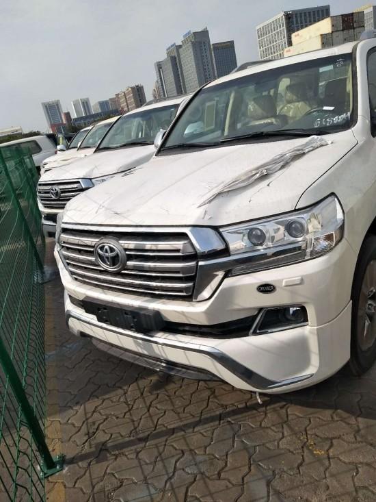 丰田酷路泽4000中东版现车到店最新报价