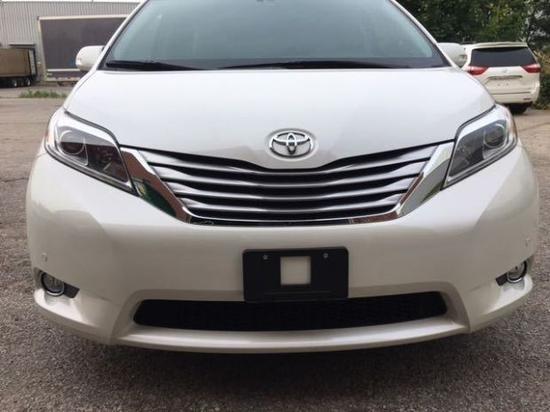 17款丰田塞纳3.5四驱7座加版 限时促销