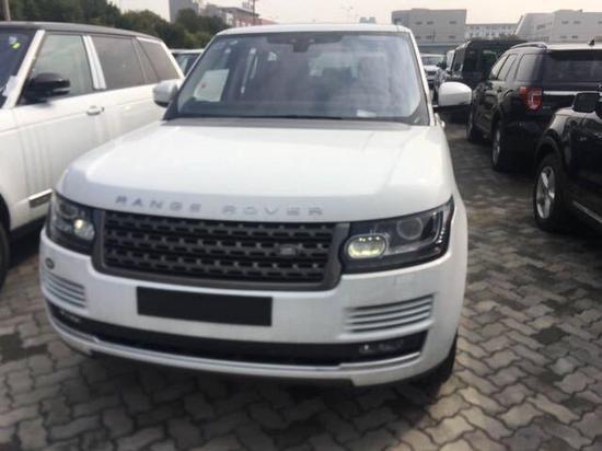 路虎揽胜行政汽油版天津港口大降价热卖