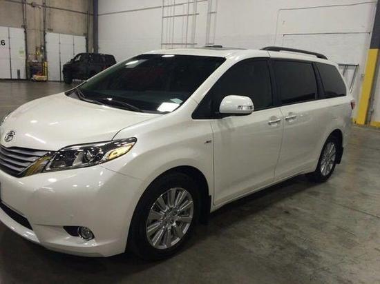 17款丰田塞纳四驱LEXLE现车 焕然一新