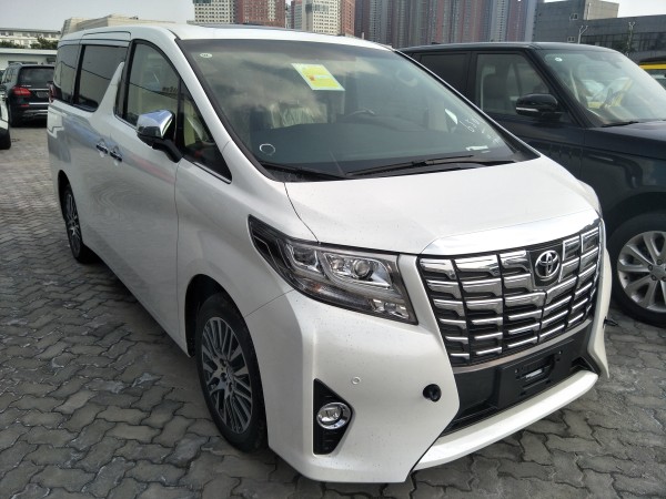 2018款丰田埃尔法 豪华明星商务车价格