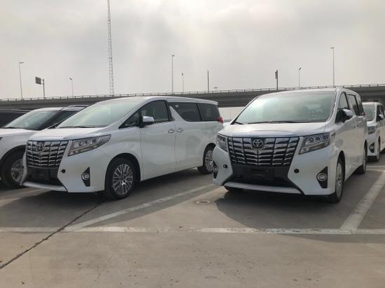 丰田埃尔法18款 双十一促销优惠舒适风格