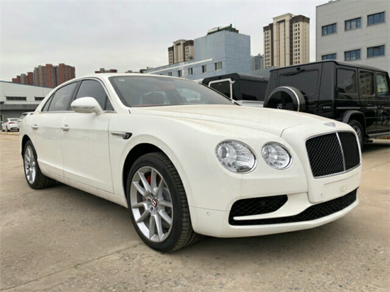 2017款宾利飞驰V8现车到店钜惠天津