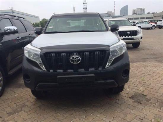 丰田霸道2700中东版津港具体配置分析