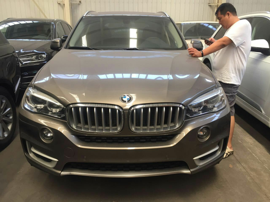 17款宝马X5现车到店丰厚好礼漫天降