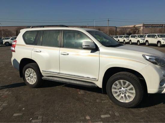 2017款丰田霸道4000 霸气英姿性能强悍