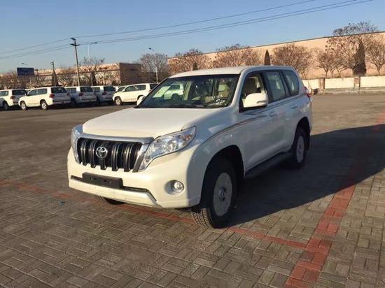 2017款丰田霸道2700霸气侵略者独特风格