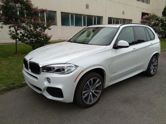 宝马X5平行进口大促销整体感觉非常硬朗