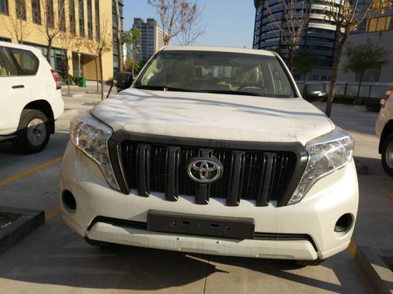 2017款丰田霸道2700天窗丐版天津行情价