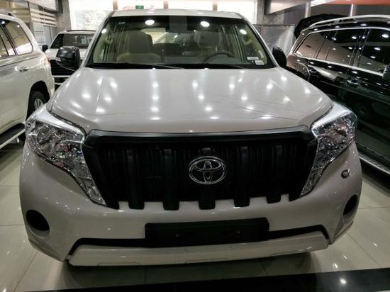 2017款丰田霸道2700 冰点出售提车有礼