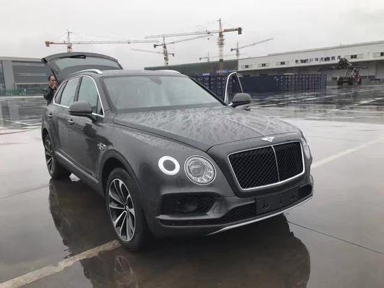 2018款宾利添越巅峰座驾可享10万元优惠