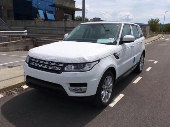 17款路虎揽胜运动 汽油越野现车提车钜惠