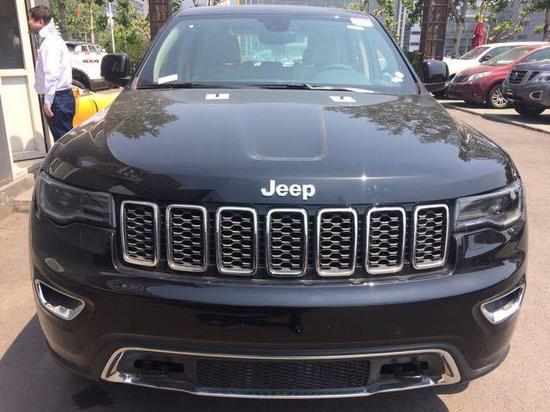 17吉普大切诺基3.6汽油现车到店顶级SUV