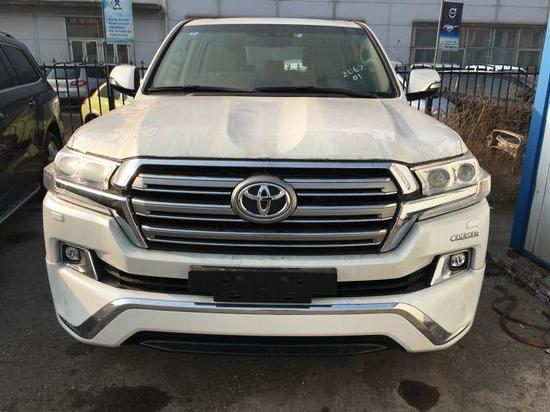 17款丰田酷路泽4000GXR大灯清洗版报价