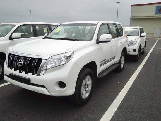 2017款丰田霸道2700手续齐 天津港最低