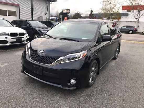 17款丰田塞纳两驱天窗真皮版豪迈畅行