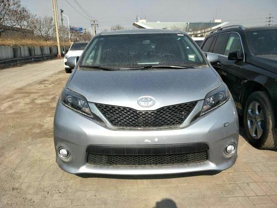 17款丰田塞纳SE科技版全新体验 春季促销