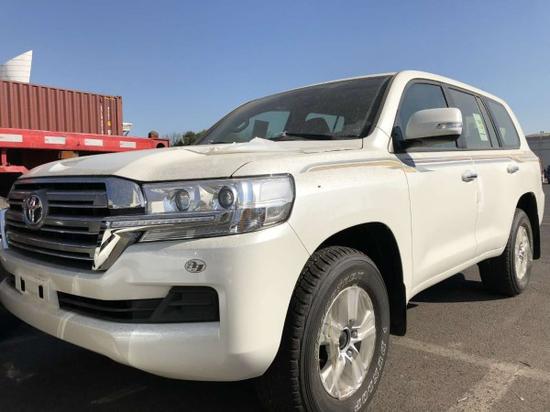 18款酷路泽4000中东版6速配置价格高多少