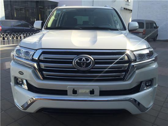 17新款丰田酷路泽4000现车报价配置解析