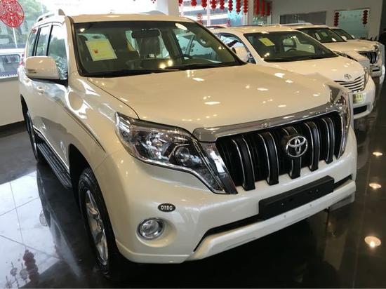 17款丰田中东版霸道4000多少钱霸道4.0报