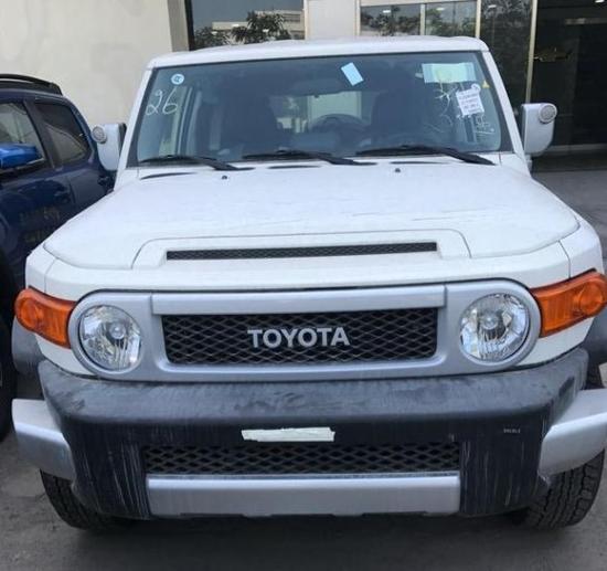 17款FJ酷路泽现车到店直降5万 最新报价