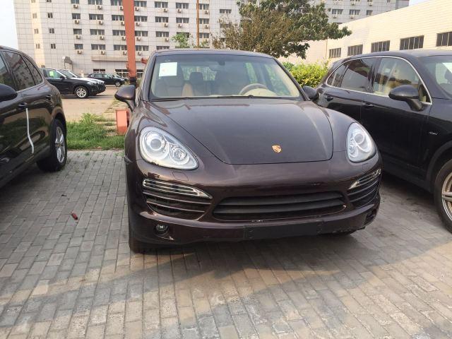 2017款墨版保时捷卡宴3.0T一见钟情报价