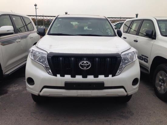 丰田普拉多2700中东版霸道开不坏的越野