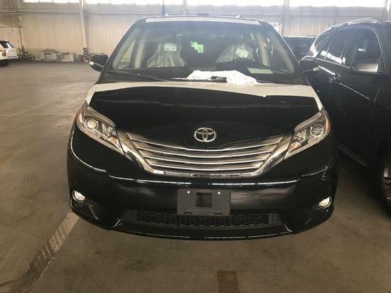 17款丰田塞纳全系商务性价比高于埃尔法