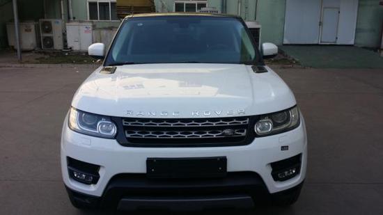 2017款路虎揽胜运动版3.0华丽气质内饰