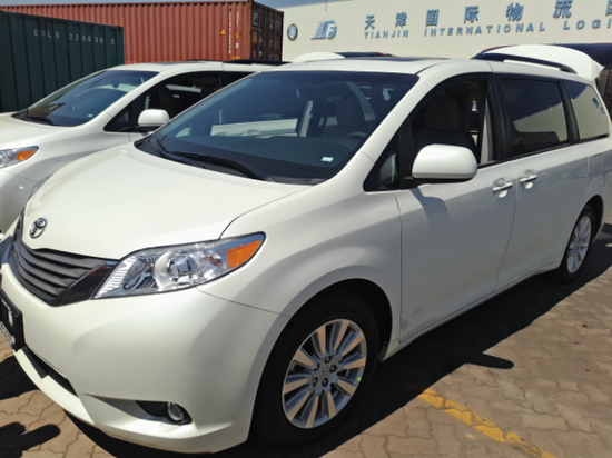 17款丰田塞纳商务车报价塞纳优势在哪里